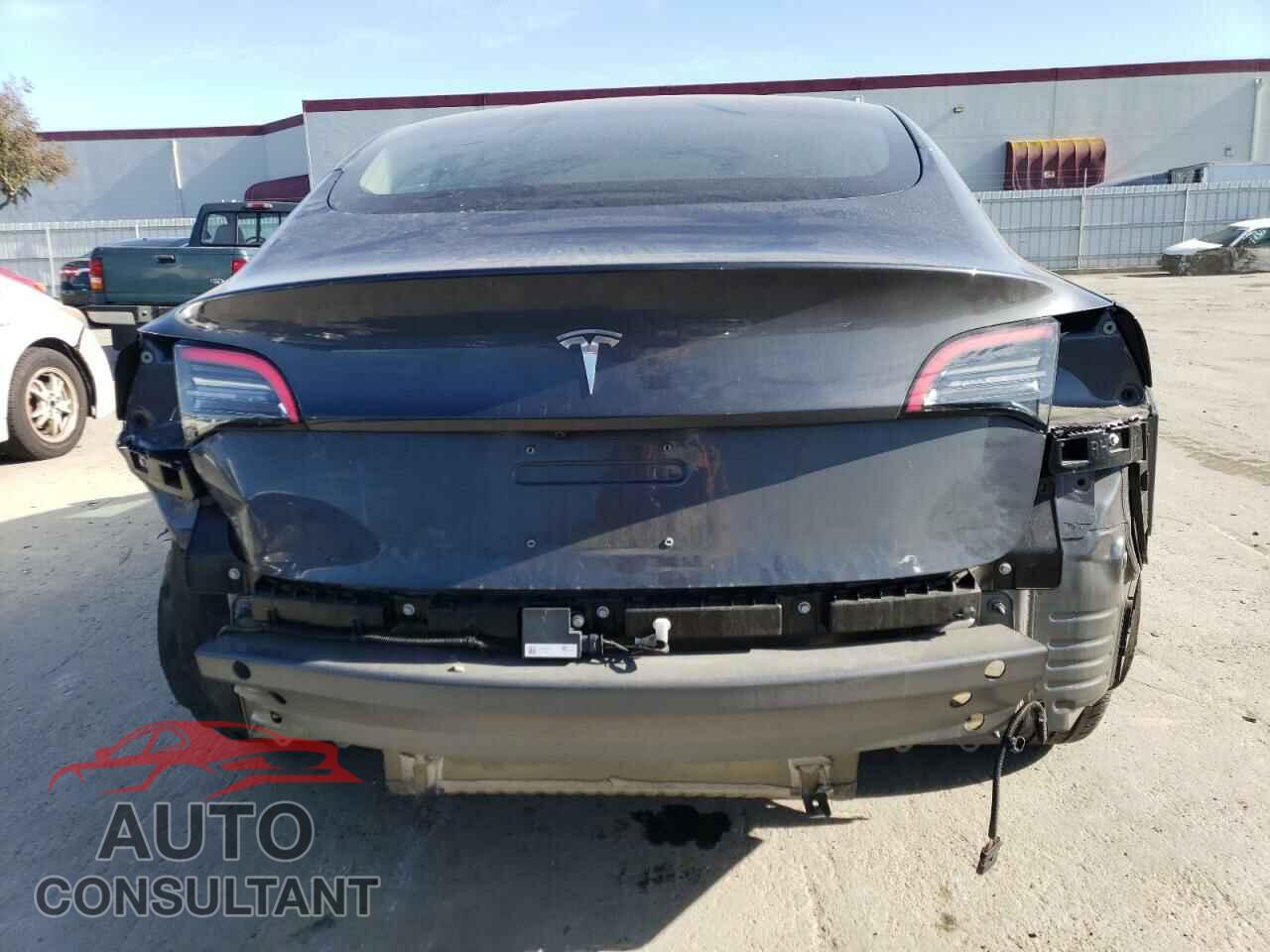 TESLA MODEL 3 2018 - 5YJ3E1EA8JF059290