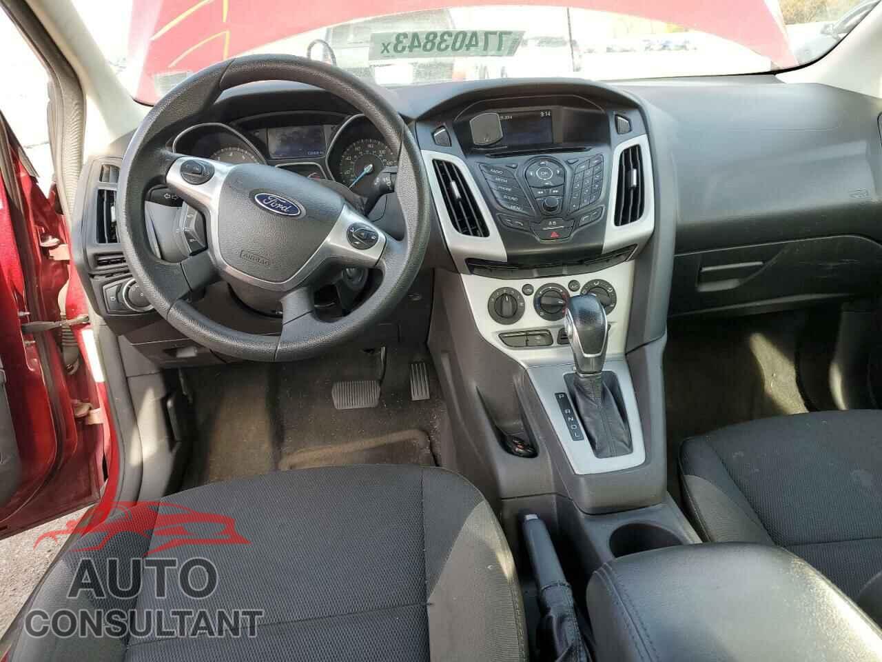 FORD FOCUS 2014 - 1FADP3F22EL268101