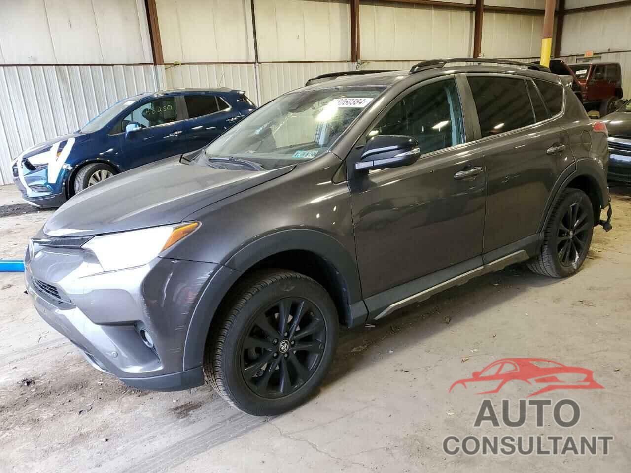 TOYOTA RAV4 2018 - 2T3RFREV8JW737104