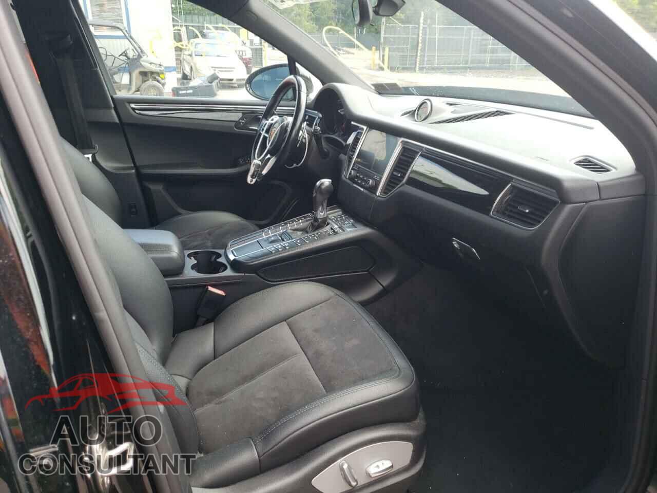 PORSCHE MACAN 2017 - WP1AA2A59HLB04891