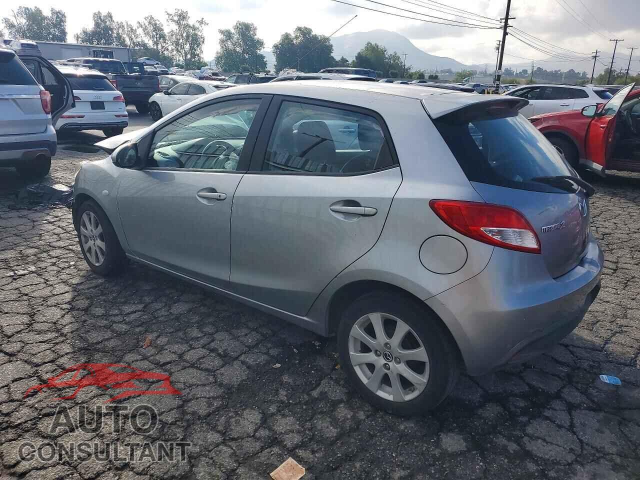 MAZDA 2 2013 - JM1DE1LY7D0161395