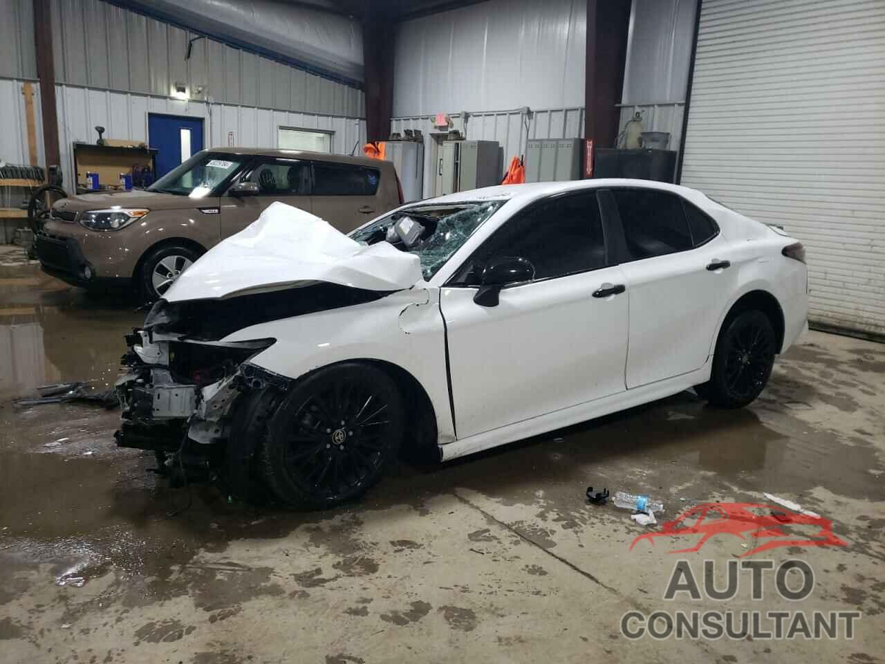 TOYOTA CAMRY 2022 - 4T1T11BK2NU055754