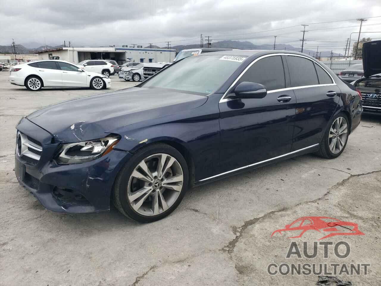 MERCEDES-BENZ C-CLASS 2018 - 55SWF4JB0JU267589
