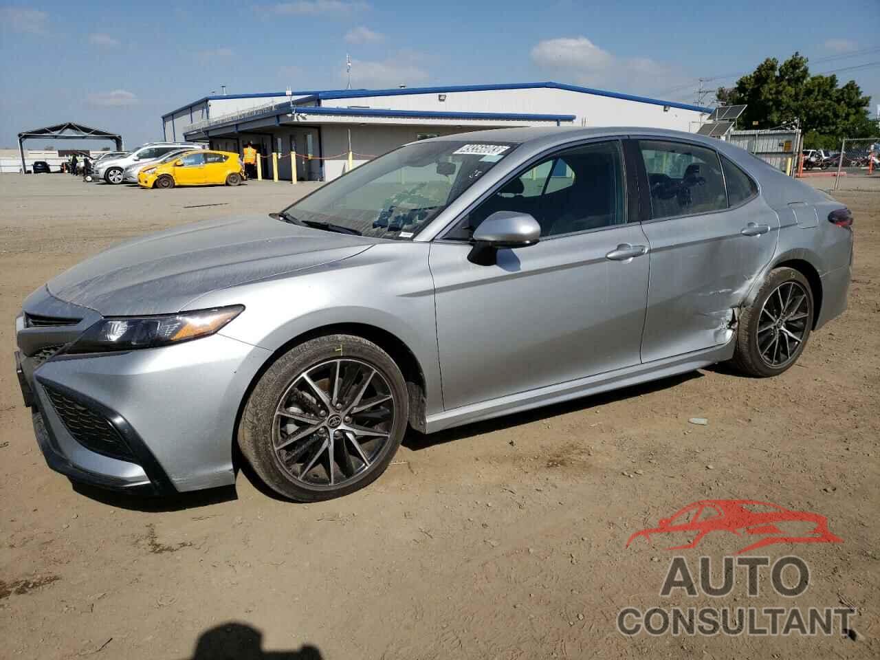 TOYOTA CAMRY 2021 - 4T1G11AK1MU422662