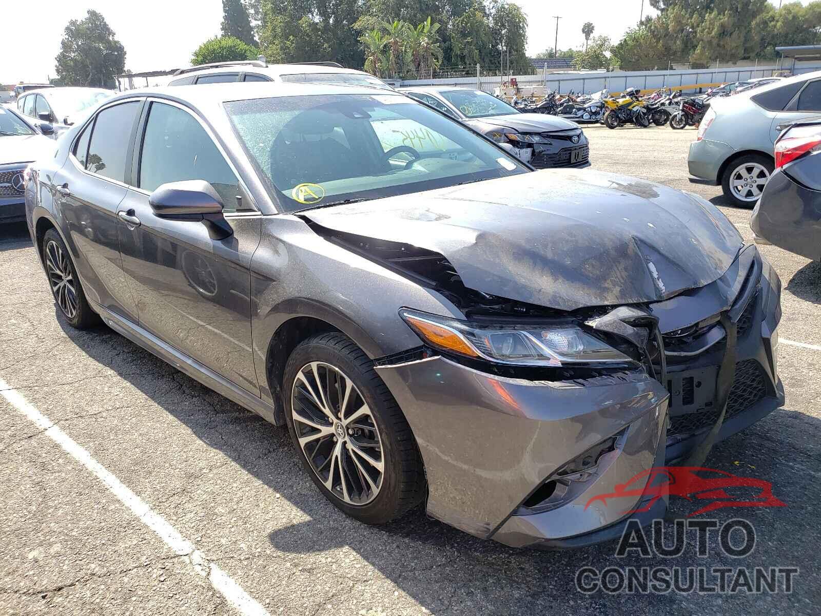 TOYOTA CAMRY 2018 - 4T1B11HKXJU134697