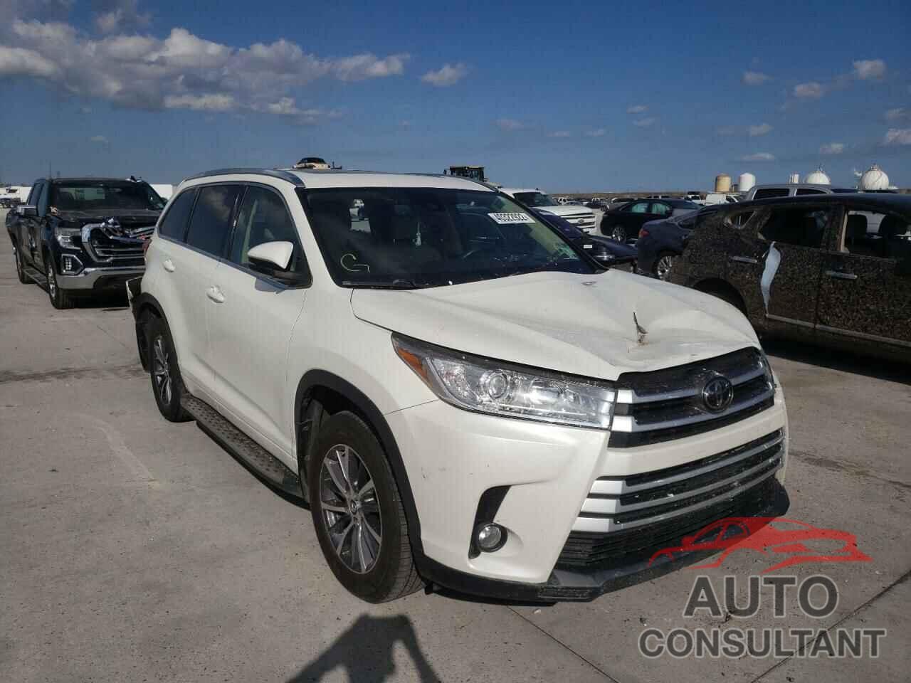 TOYOTA HIGHLANDER 2017 - 5TDKZRFH5HS516699
