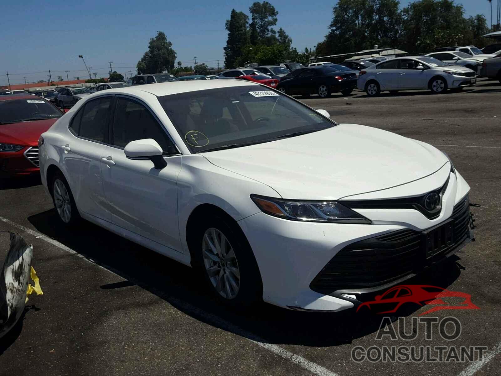 TOYOTA CAMRY 2018 - JTNB11HK4J3038554