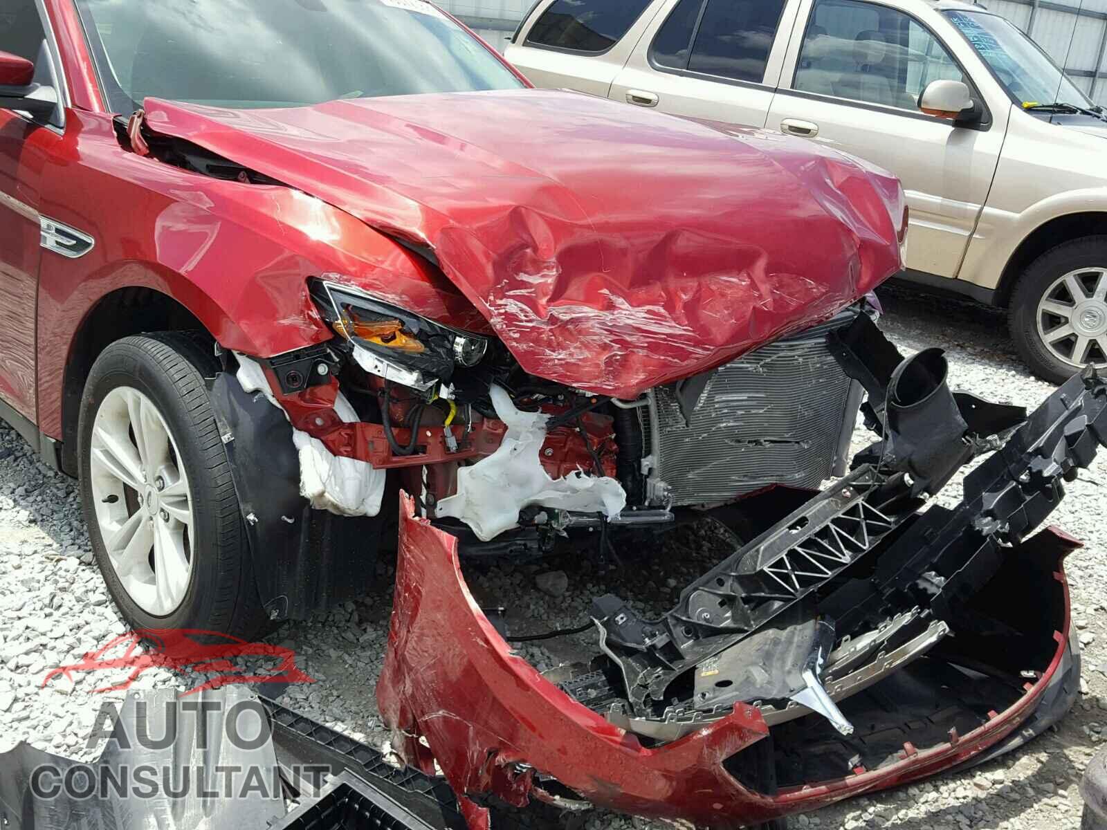 FORD TAURUS 2015 - 1FAHP2E82FG137536