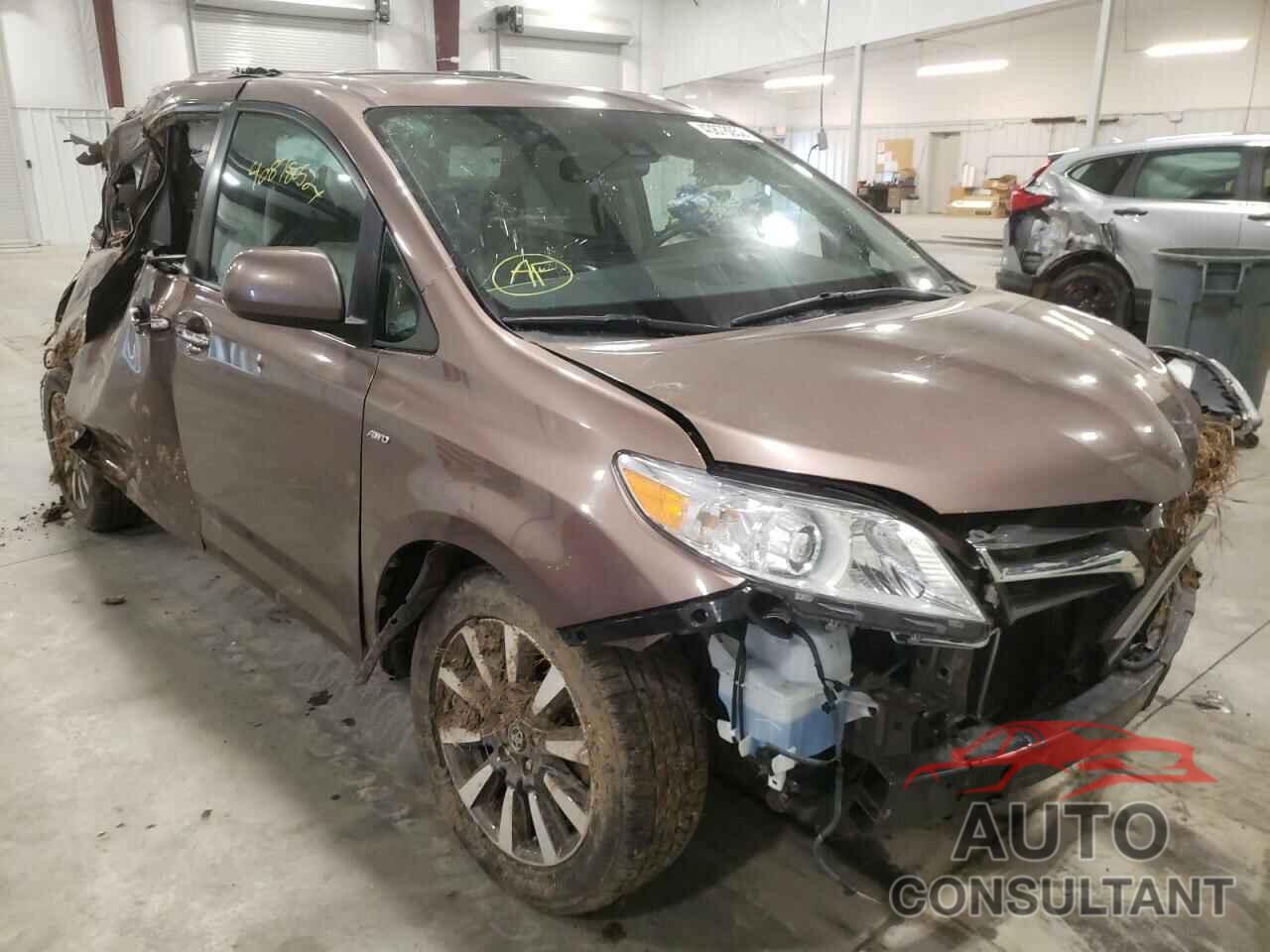 TOYOTA SIENNA 2018 - 5TDDZ3DC5JS189384