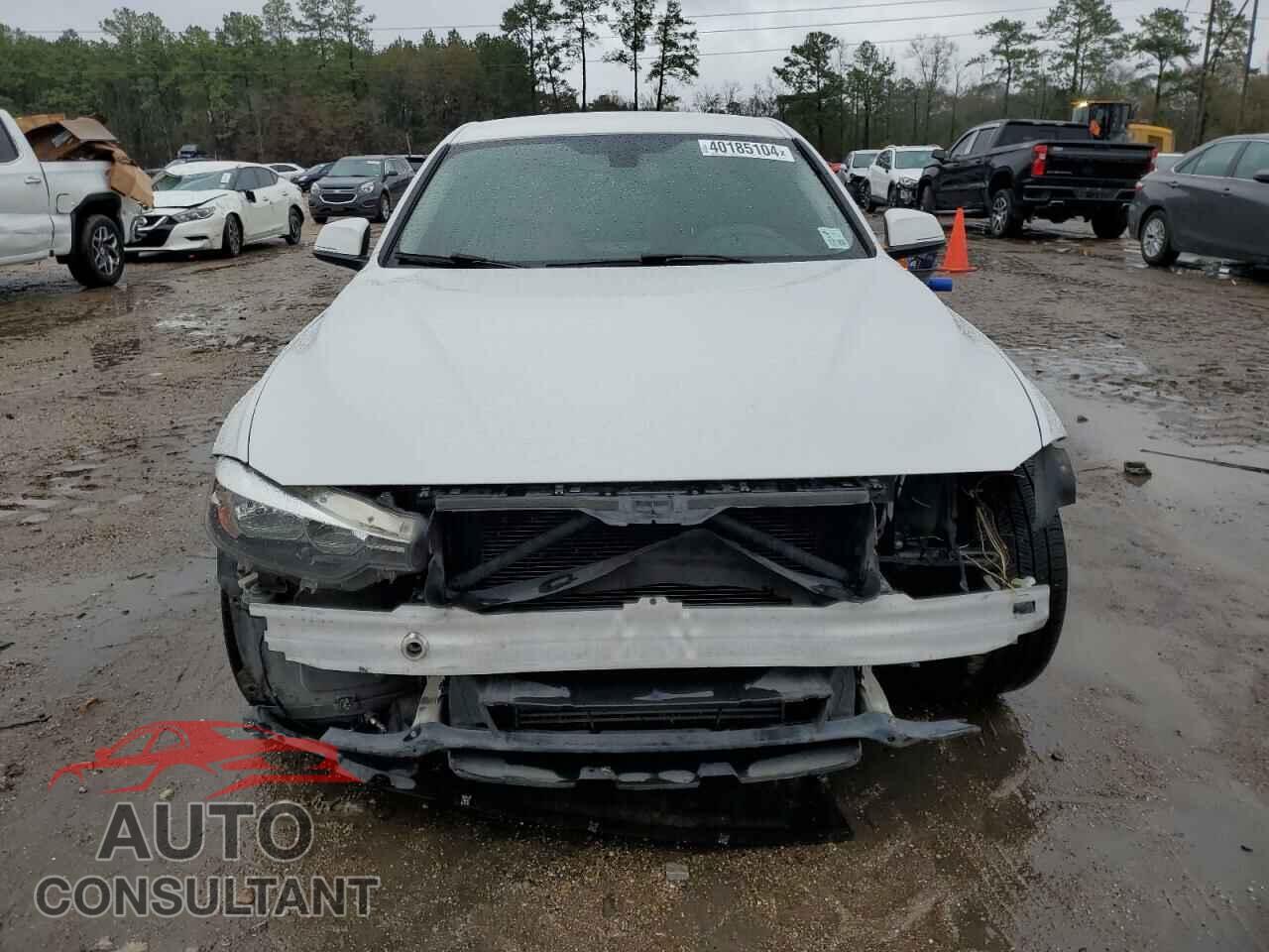 BMW 3 SERIES 2016 - WBA8E1G53GNU10670