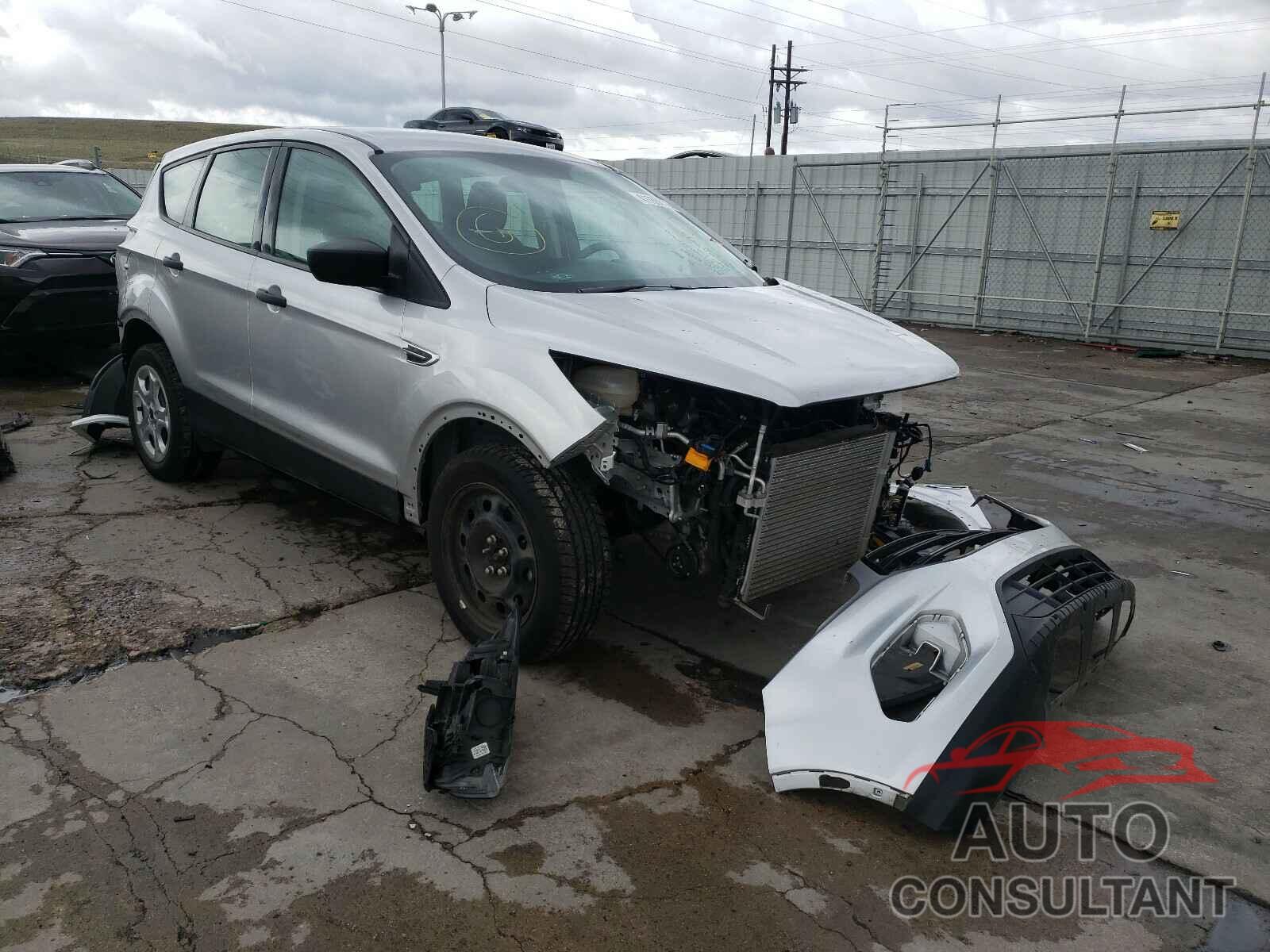 FORD ESCAPE 2018 - 1FMCU0F73JUC07865