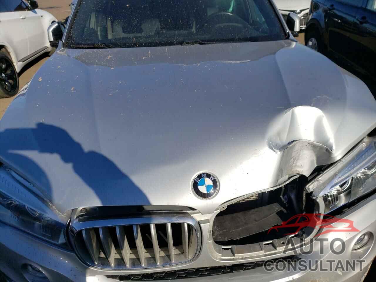 BMW X5 2018 - 5UXKR0C52J0X84946