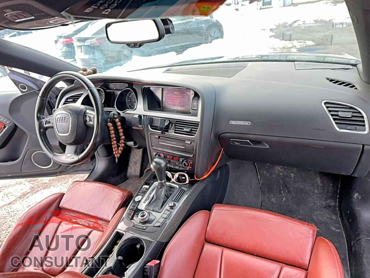 AUDI S5/RS5 2011 - WAULVBFR9BA051264