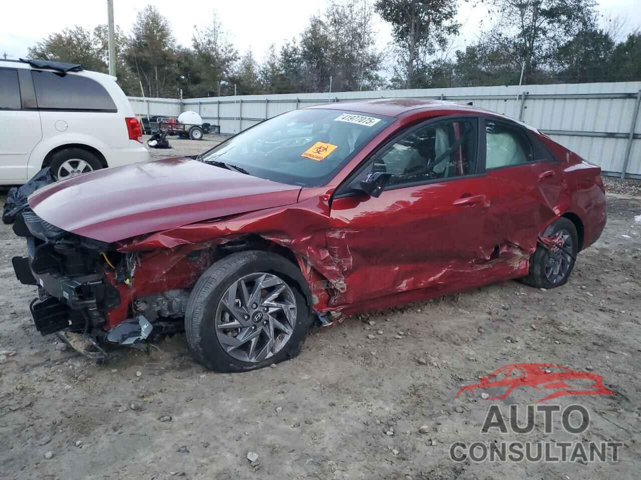 HYUNDAI ELANTRA 2024 - KMHLM4DJ7RU104305