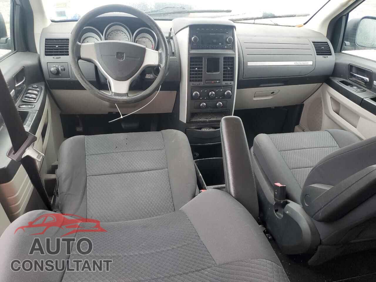 DODGE CARAVAN 2010 - 2D4RN4DE8AR307609