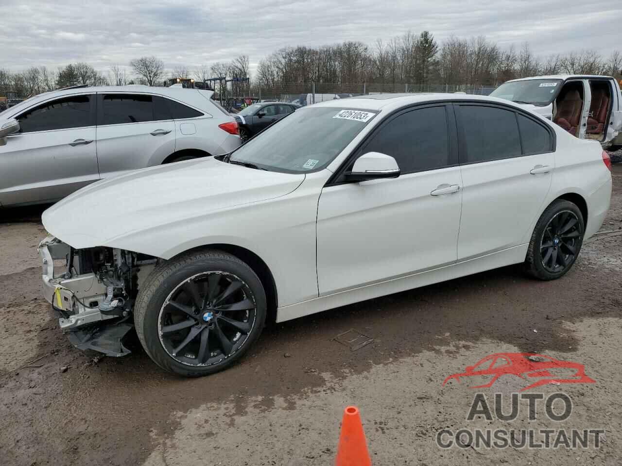 BMW 3 SERIES 2018 - WBA8E5G56JNU46464