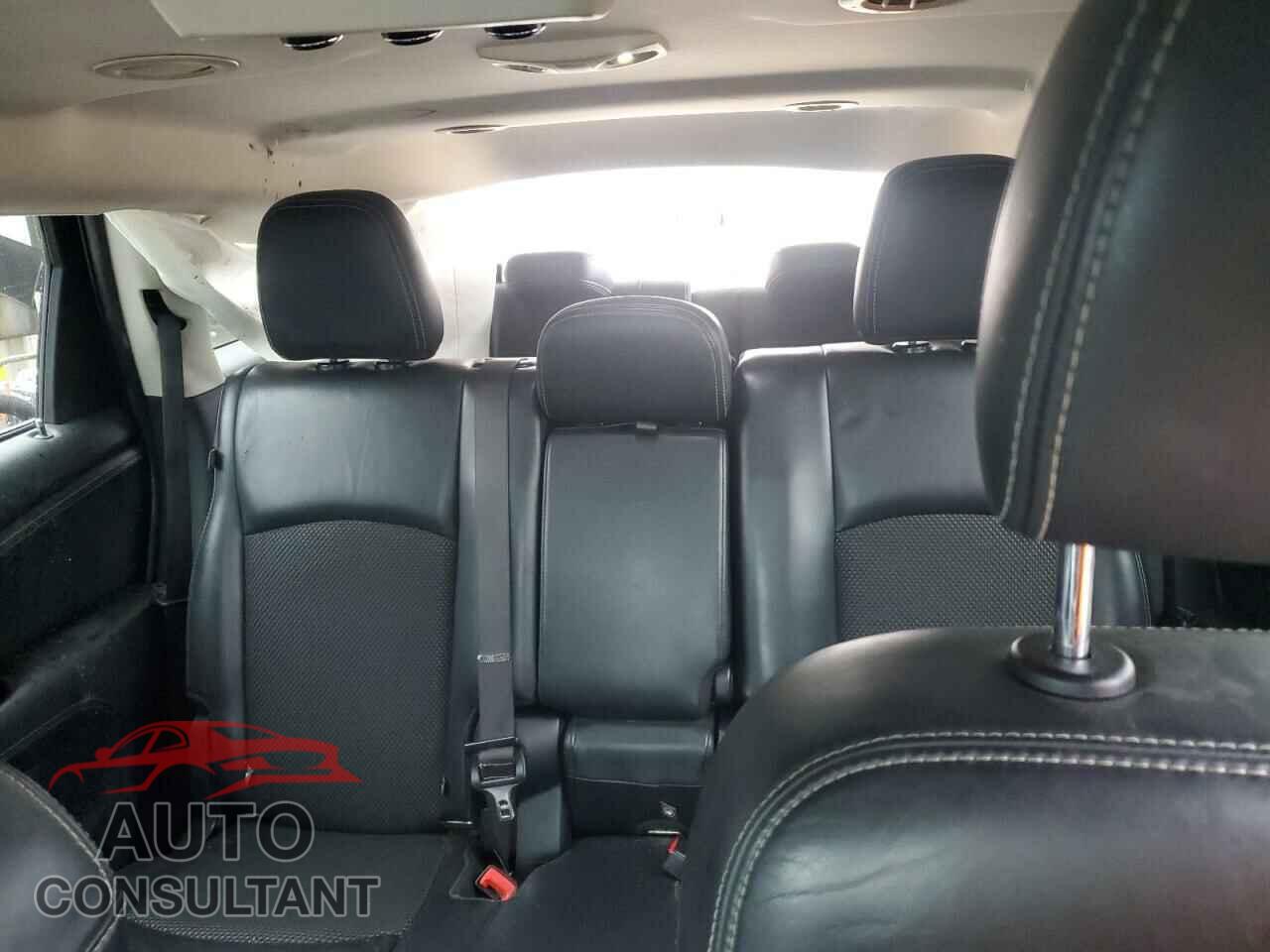 DODGE JOURNEY 2017 - 3C4PDCGB2HT607897