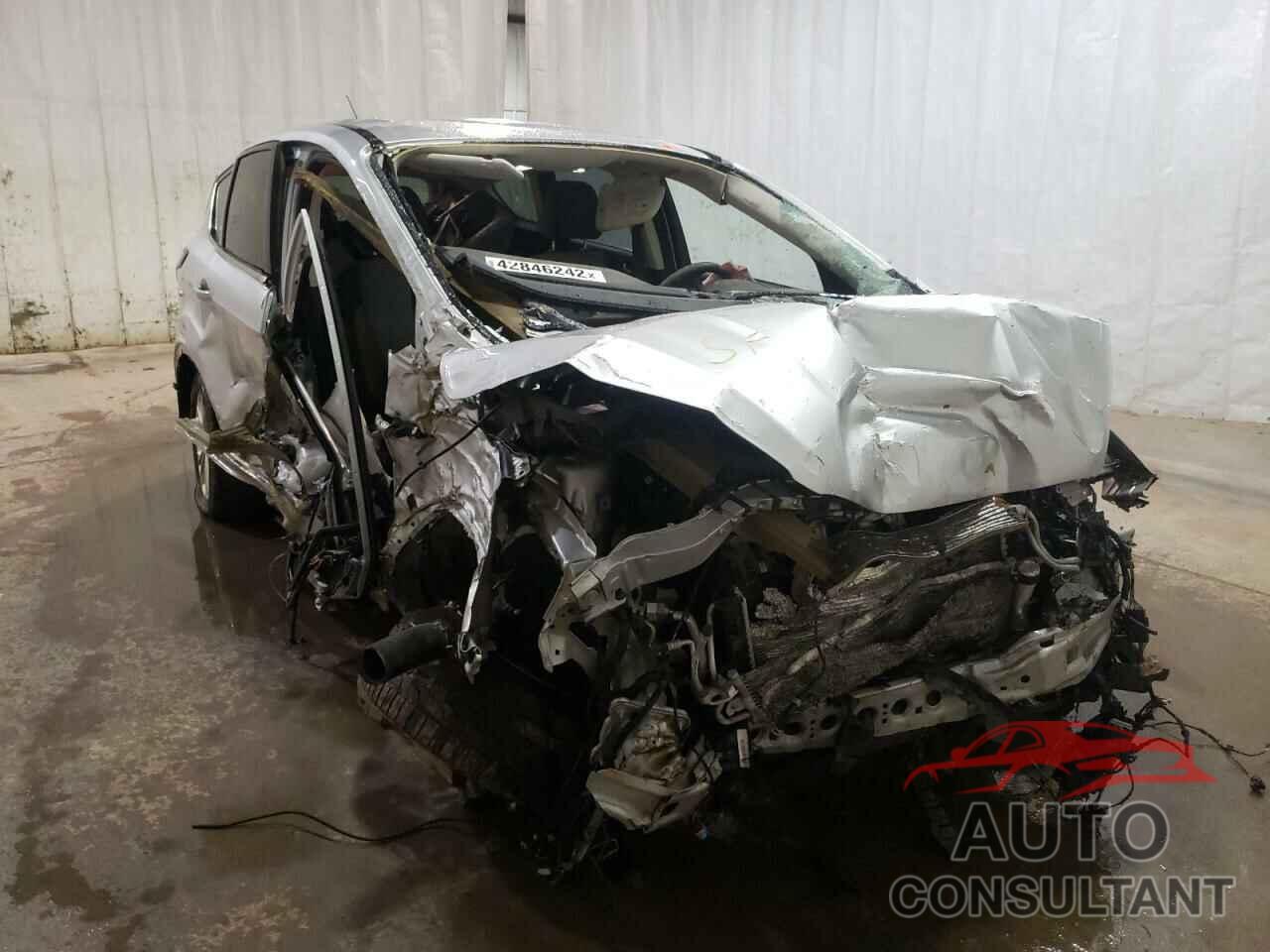 FORD ESCAPE 2017 - 1FMCU9GDXHUE83138