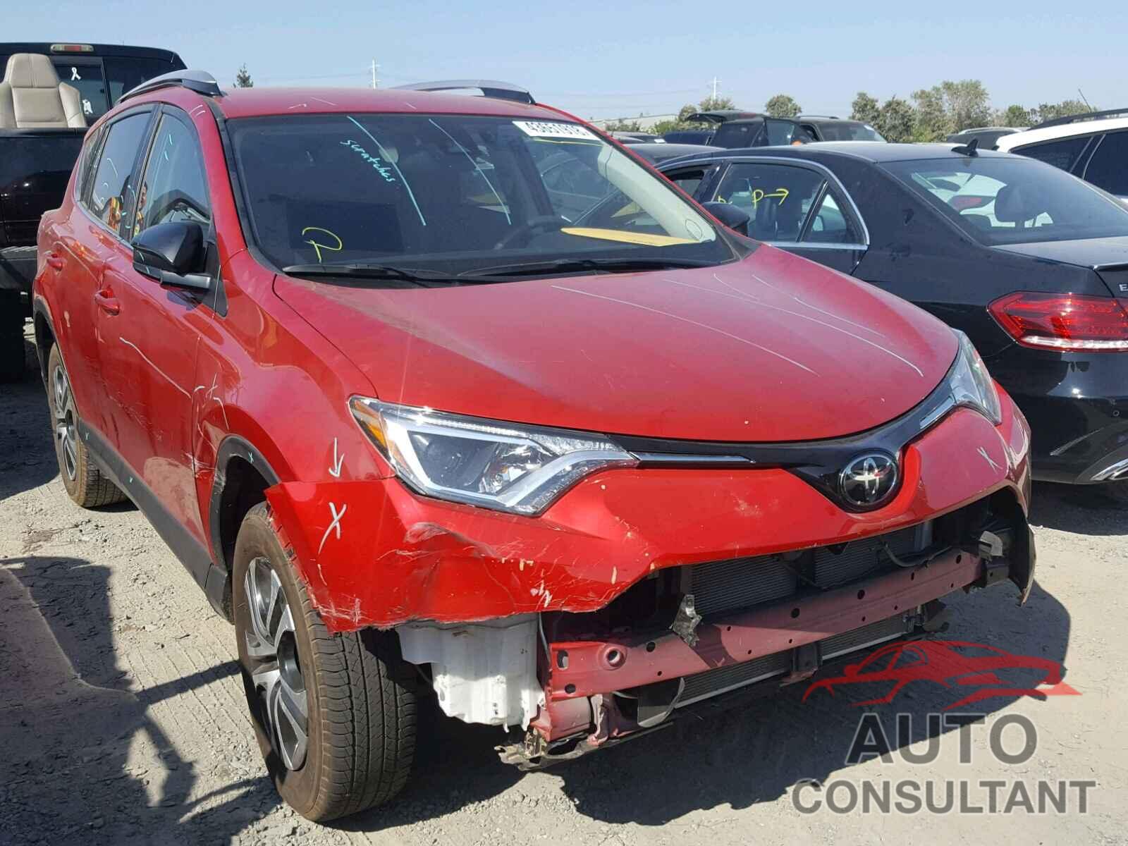 TOYOTA RAV4 LE 2017 - JTMZFREV5HJ120655