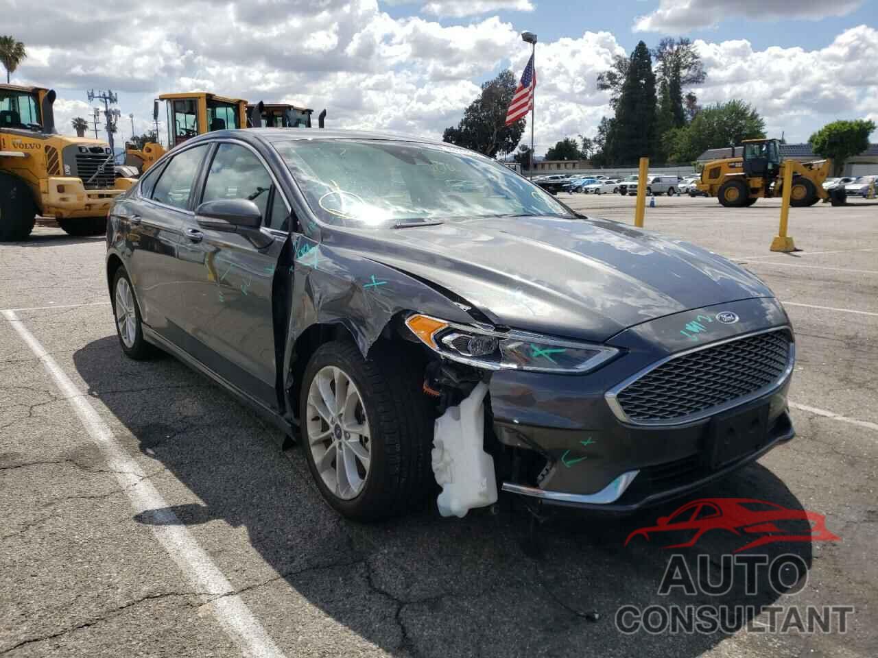 FORD FUSION 2019 - 3FA6P0SU6KR104507