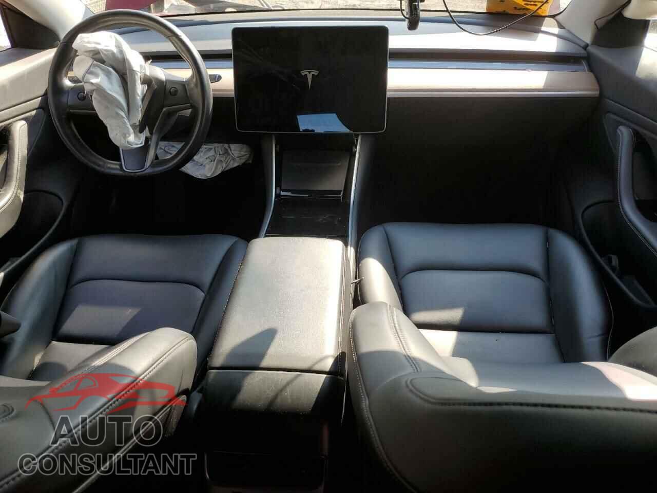 TESLA MODEL 3 2018 - 5YJ3E1EA4JF043202