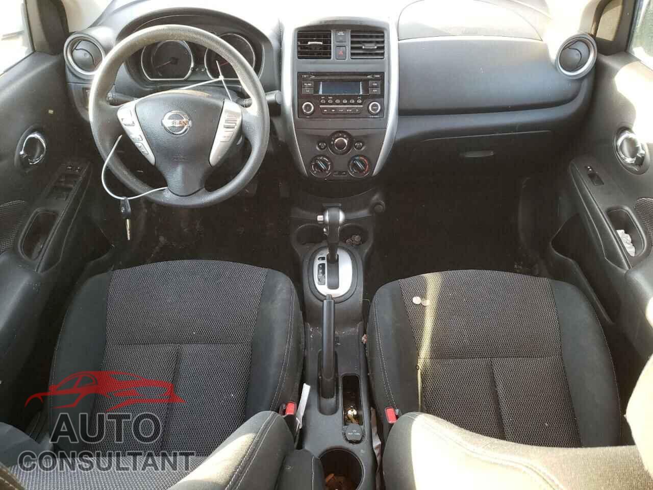 NISSAN VERSA 2017 - 3N1CN7AP3HL833201