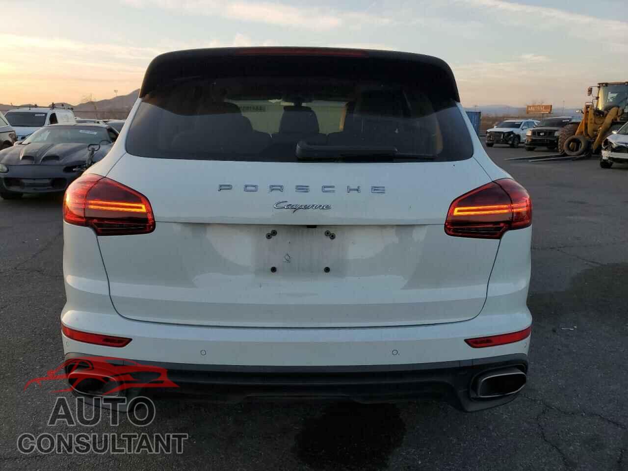 PORSCHE CAYENNE 2015 - WP1AF2A27FLA35736