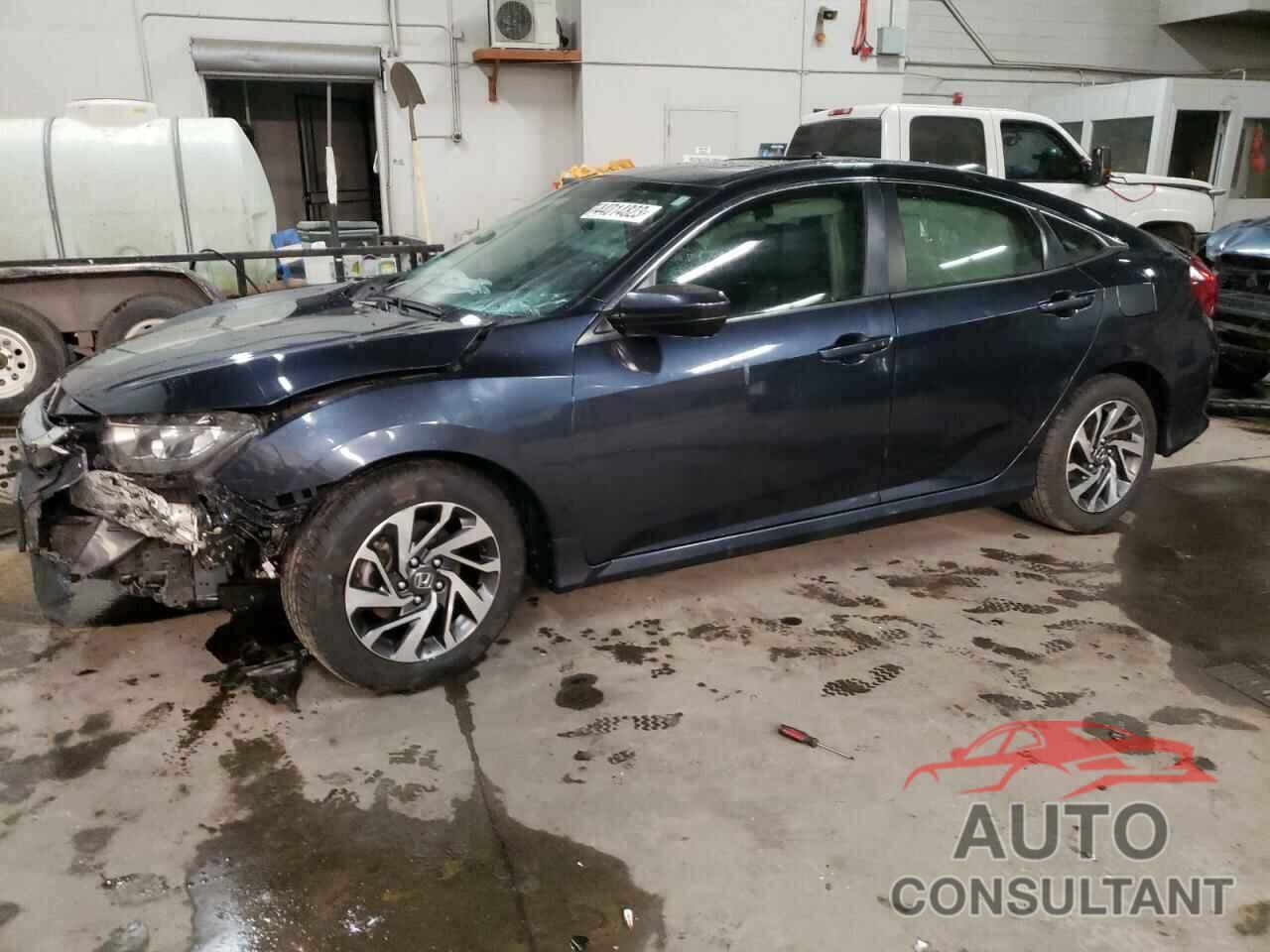 HONDA CIVIC 2018 - 2HGFC2F73JH571112