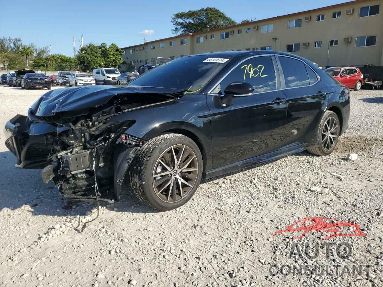 TOYOTA CAMRY 2023 - 4T1G11AK5PU820767