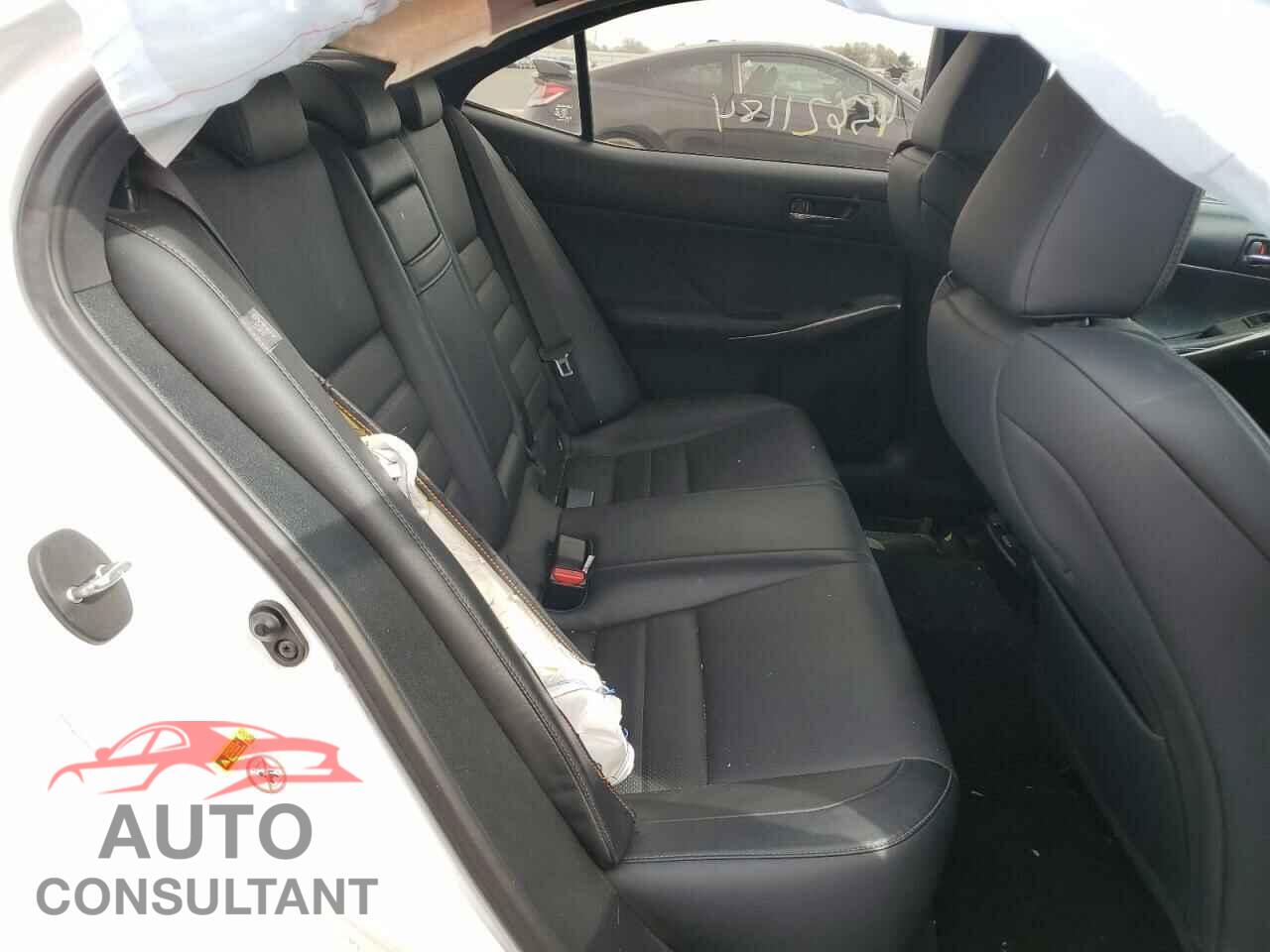 LEXUS IS 2016 - JTHBA1D25G5019663