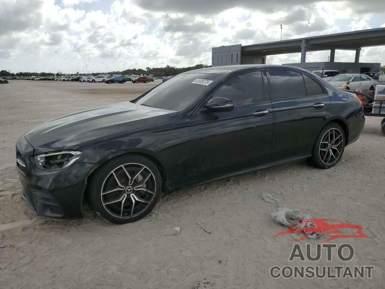 MERCEDES-BENZ E-CLASS 2022 - W1KZF8DB6NB090126