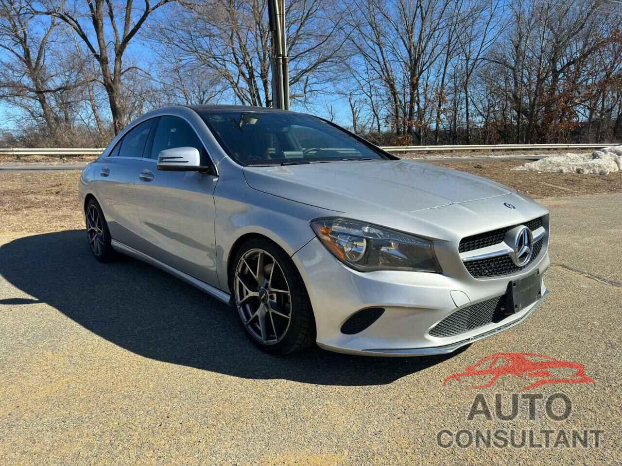 MERCEDES-BENZ CLA-CLASS 2017 - WDDSJ4GB5HN419387