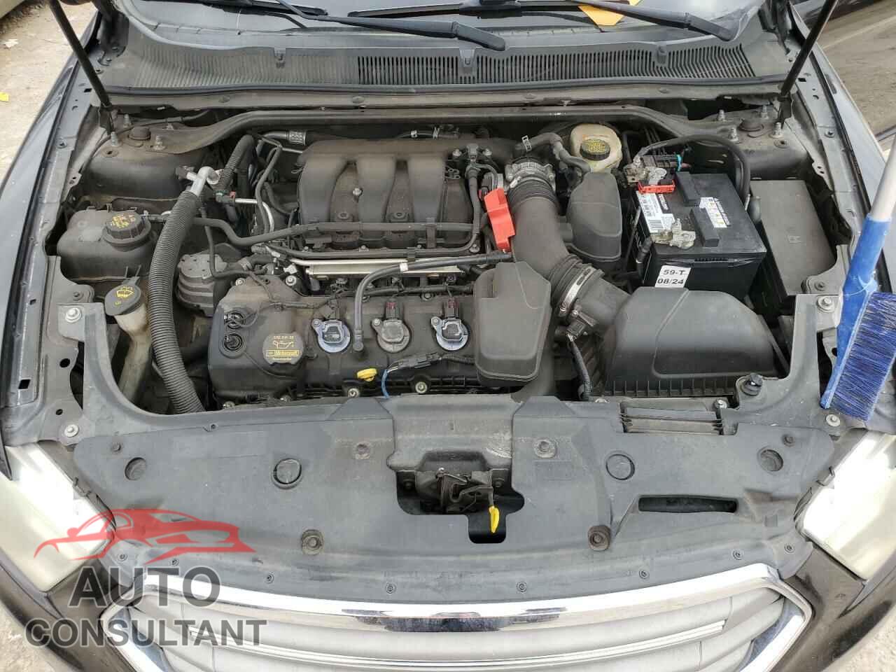 FORD TAURUS 2013 - 1FAHP2E82DG174843