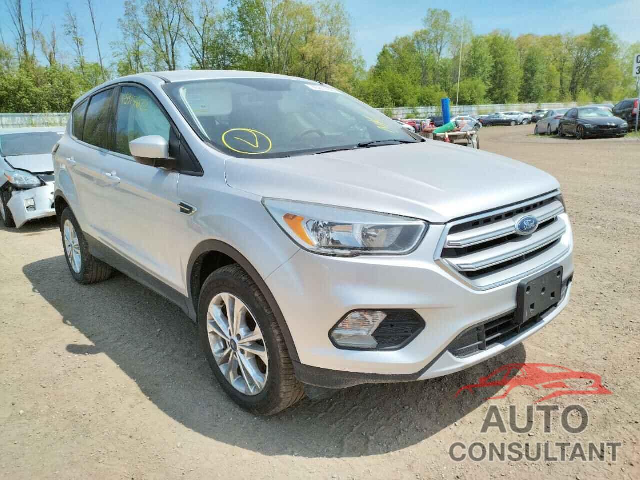 FORD ESCAPE 2017 - 1FMCU9GD9HUC98367