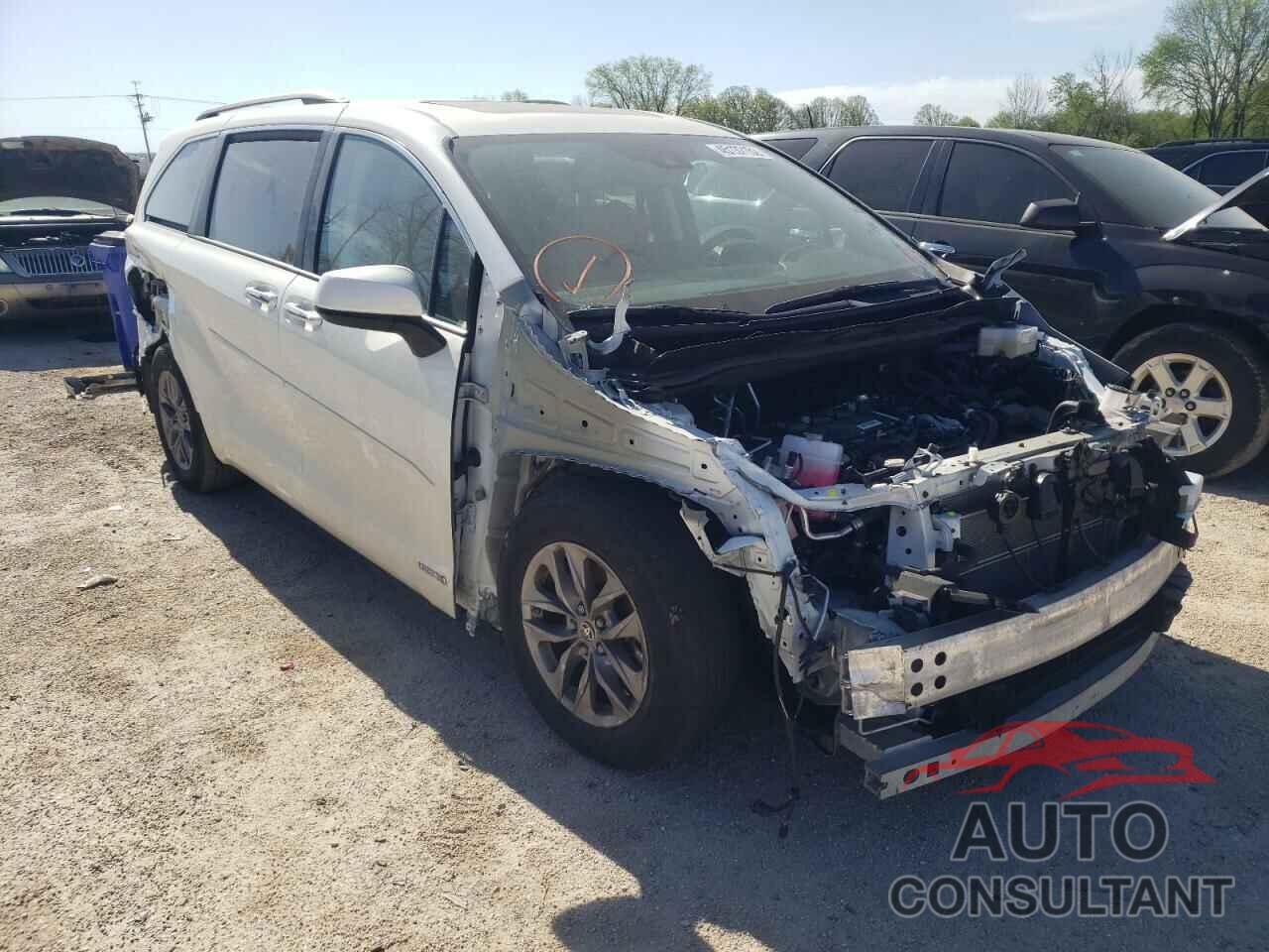 TOYOTA SIENNA 2021 - 5TDYRKEC3MS040454