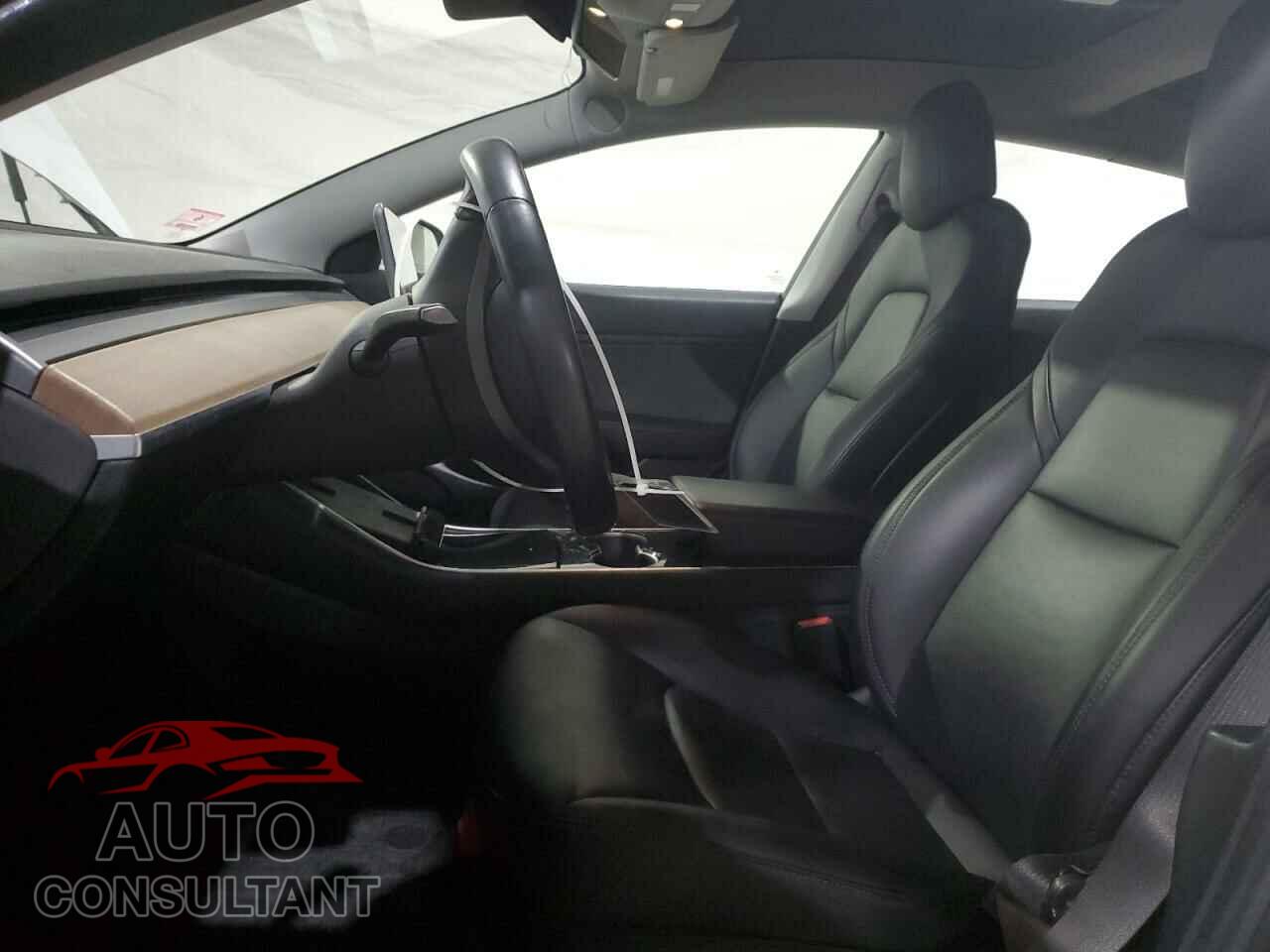 TESLA MODEL 3 2018 - 5YJ3E1EB4JF067508