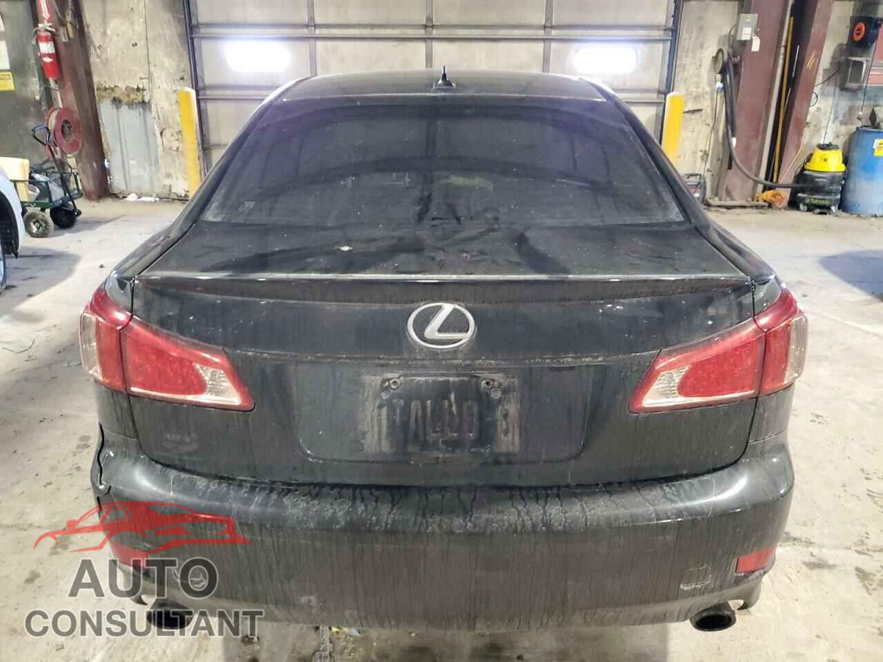 LEXUS IS 2011 - JTHBF5C22B5148656