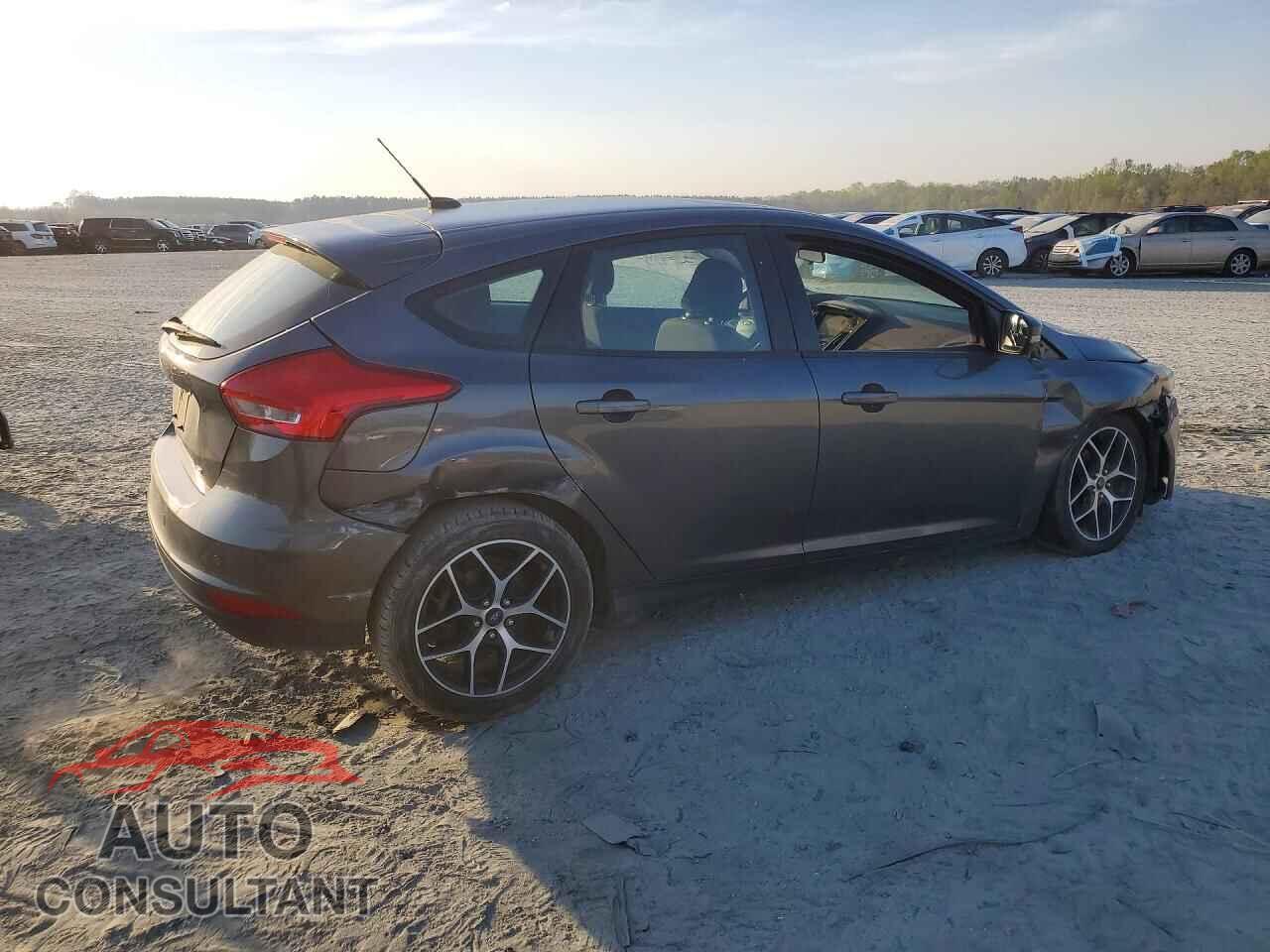 FORD FOCUS 2017 - 1FADP3M20HL301779