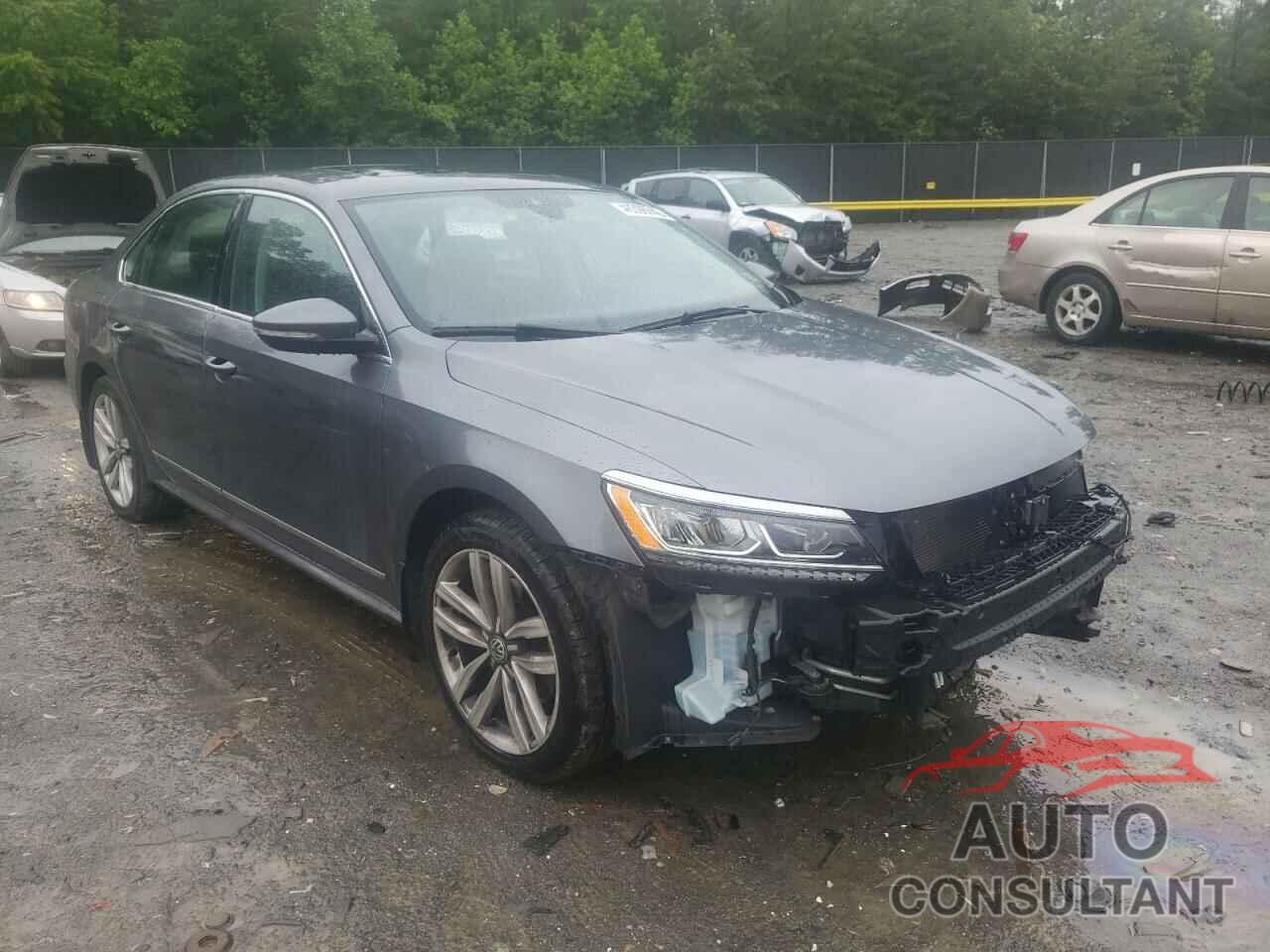 VOLKSWAGEN PASSAT 2017 - 1VWCT7A38HC067801