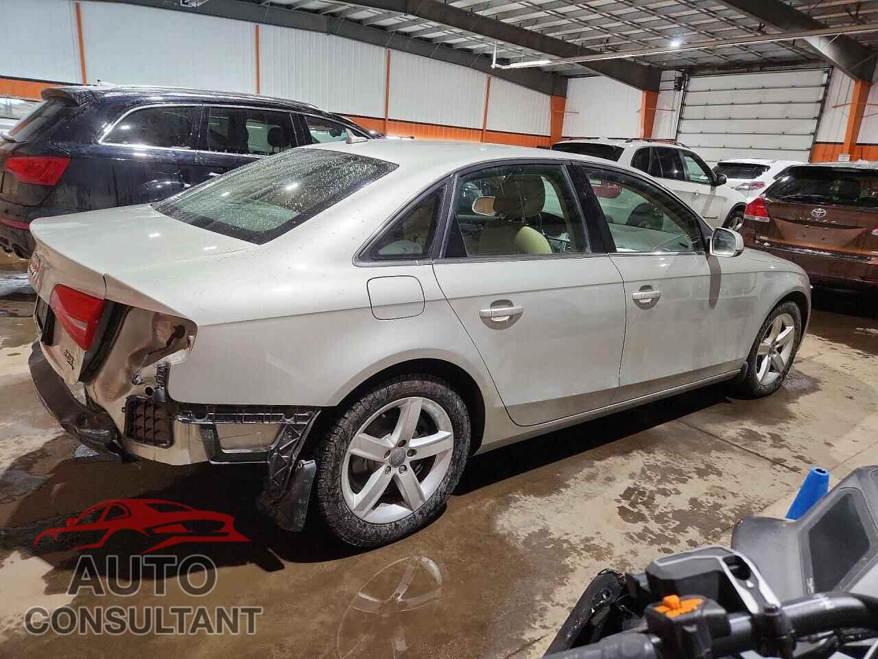 AUDI A4 2013 - WAUFFCFL5DN030130