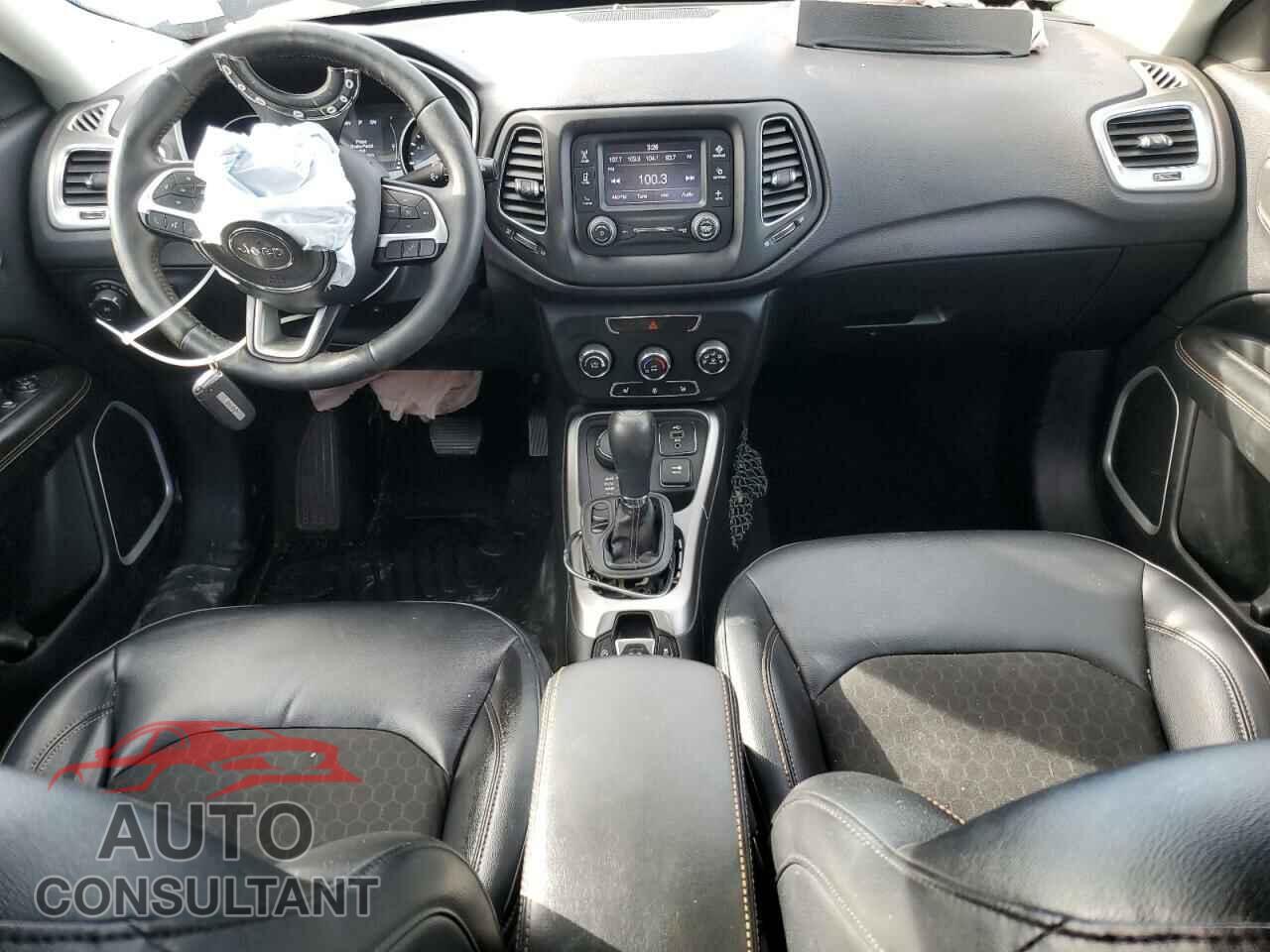 JEEP COMPASS 2017 - 3C4NJDBB7HT672323