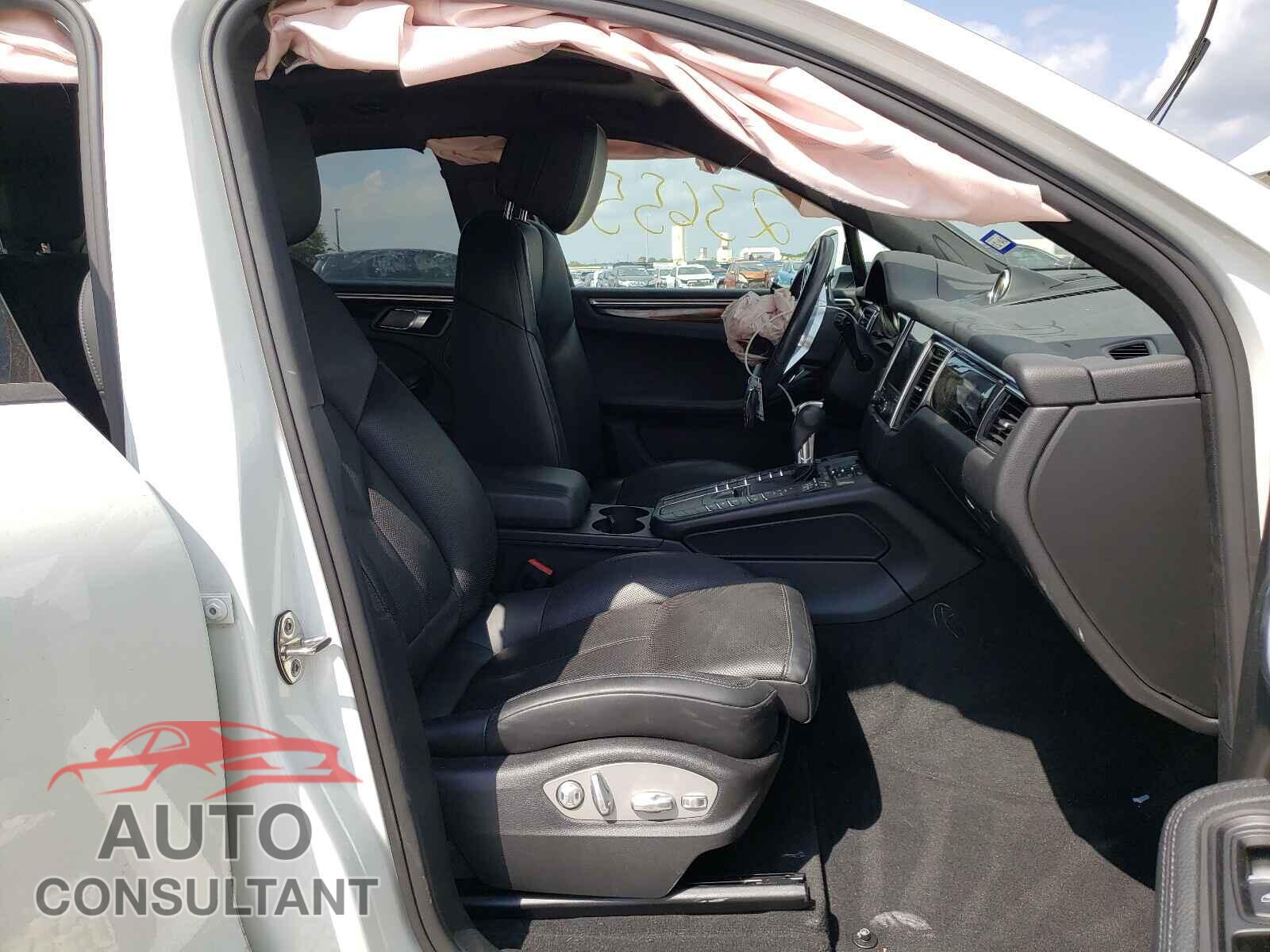 PORSCHE MACAN 2018 - WP1AA2A59JLB09465