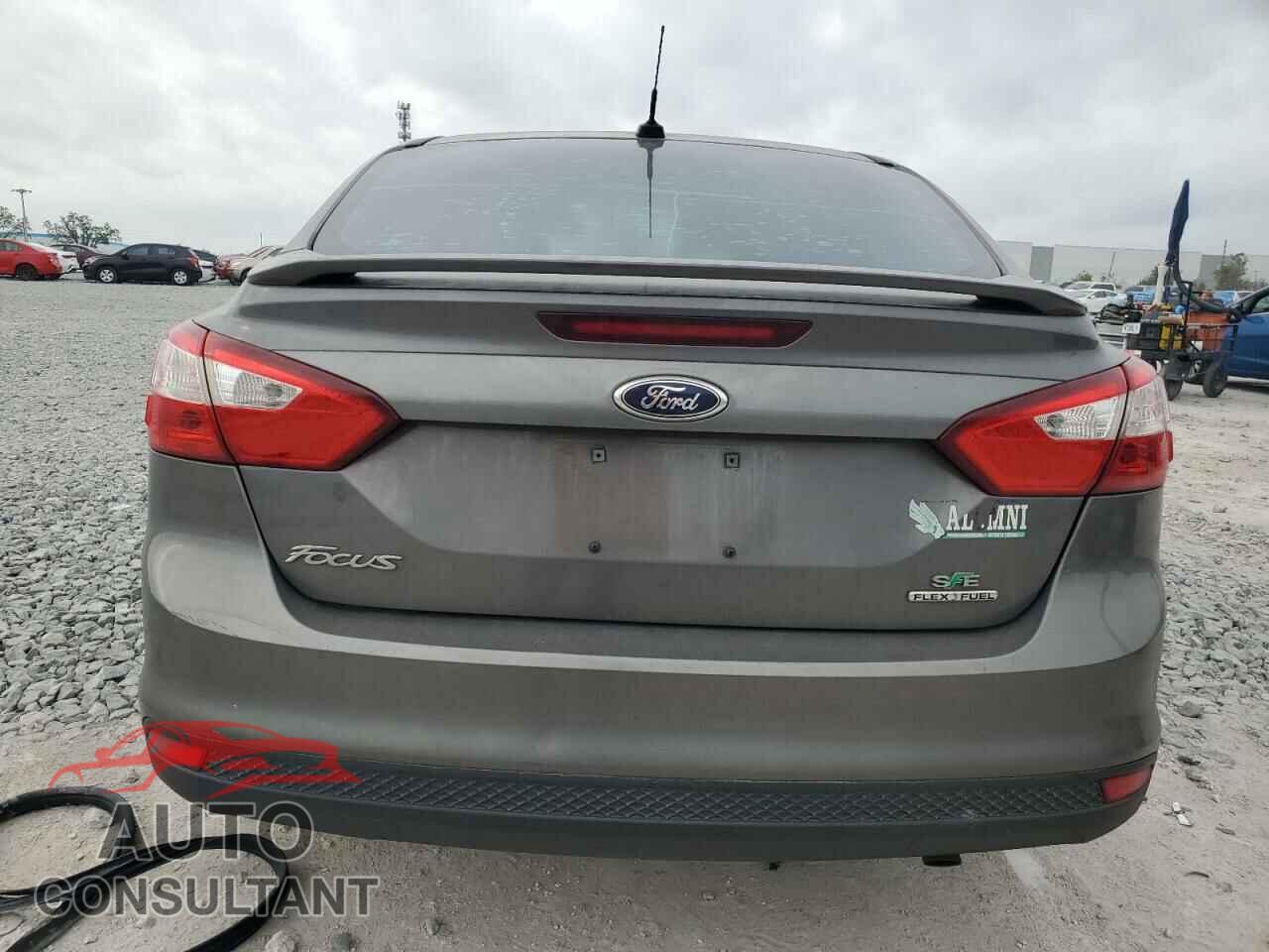 FORD FOCUS 2013 - 1FADP3F24DL306944