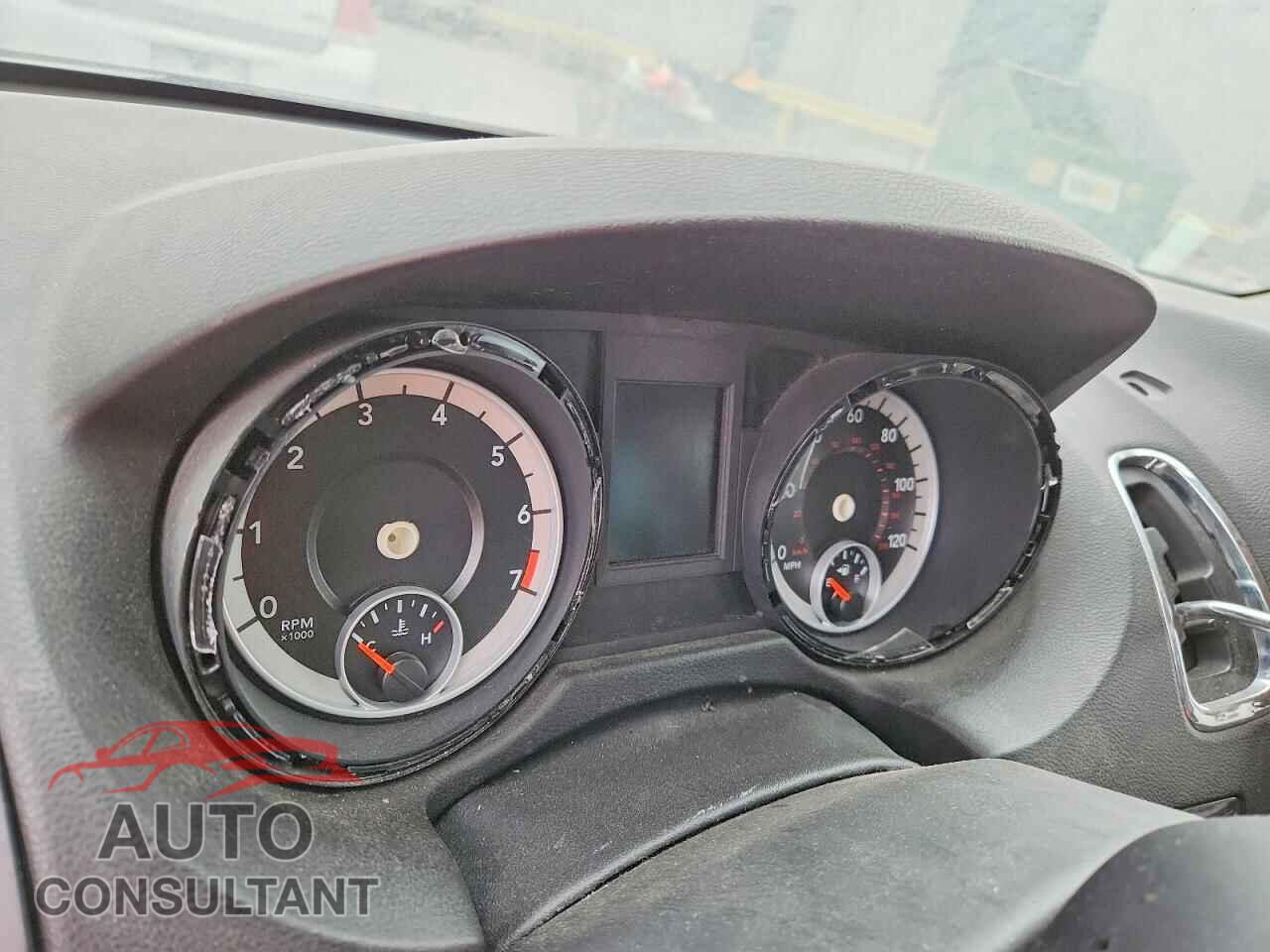 DODGE CARAVAN 2011 - 2D4RN5DG4BR662012