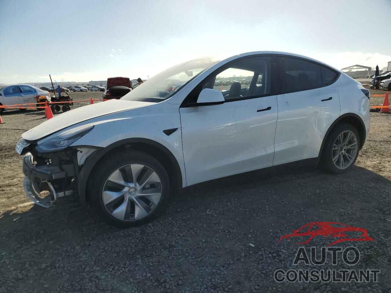 TESLA MODEL Y 2023 - 7SAYGDEE2PA082660