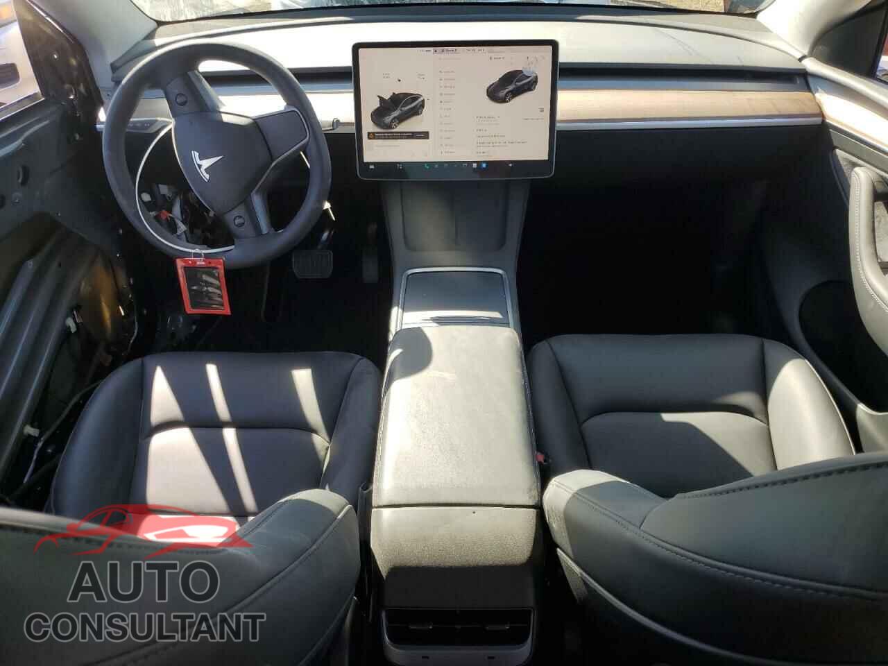 TESLA MODEL Y 2024 - 7SAYGDEEXRF032028