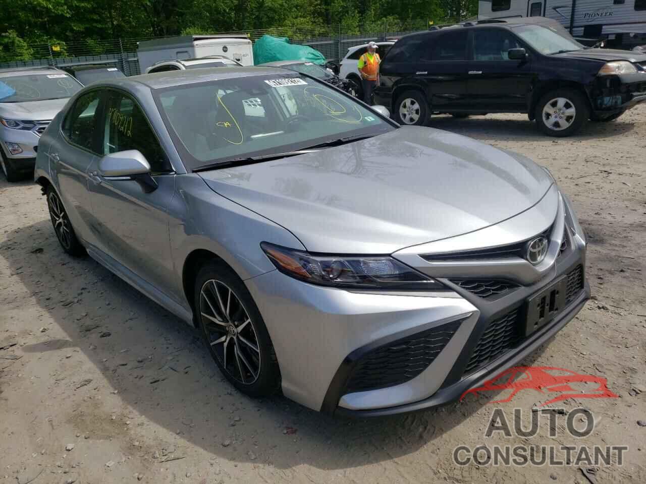 TOYOTA CAMRY 2022 - 4T1G11AK9NU663628