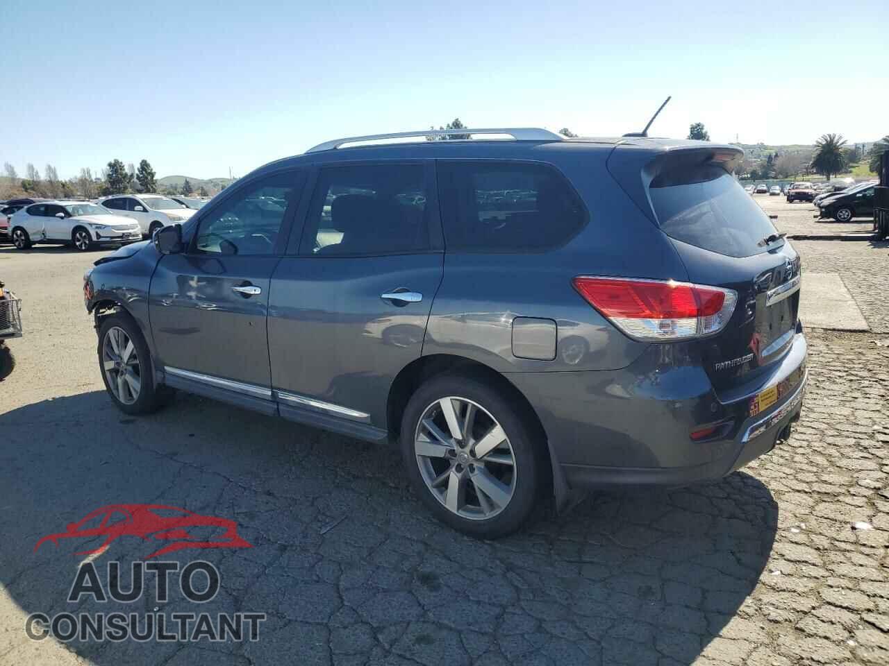 NISSAN PATHFINDER 2013 - 5N1AR2MN6DC633002