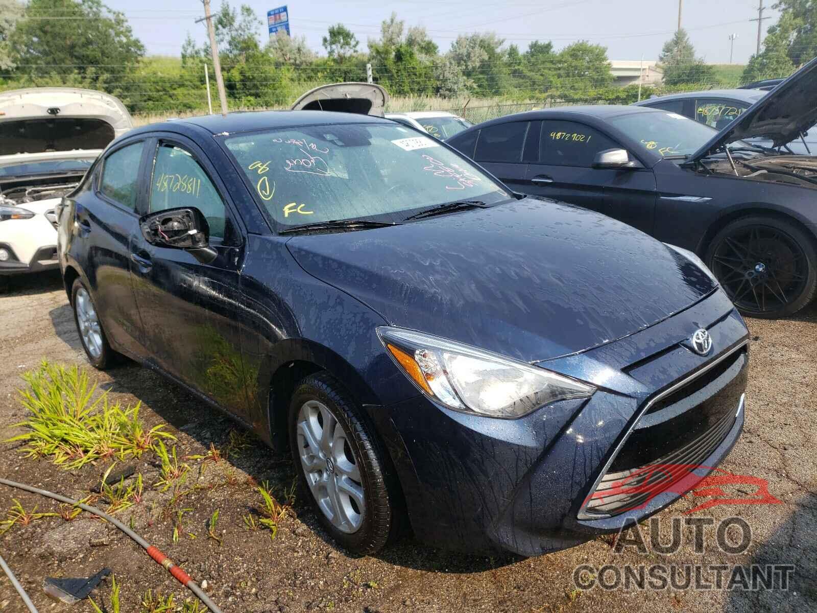 TOYOTA YARIS 2017 - 3MYDLBYV2HY187572