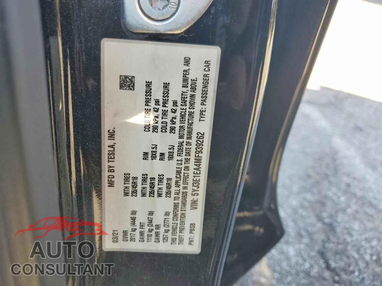 TESLA MODEL 3 2021 - 5YJ3E1EA4MF939262